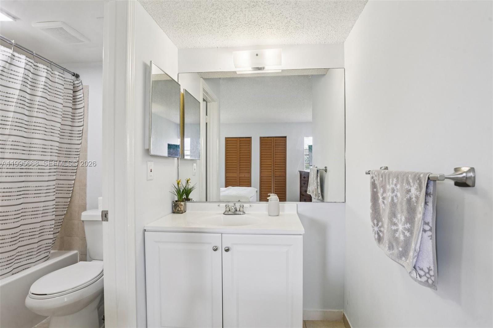 9930 Twin Lakes Dr # L Unit: 7-L