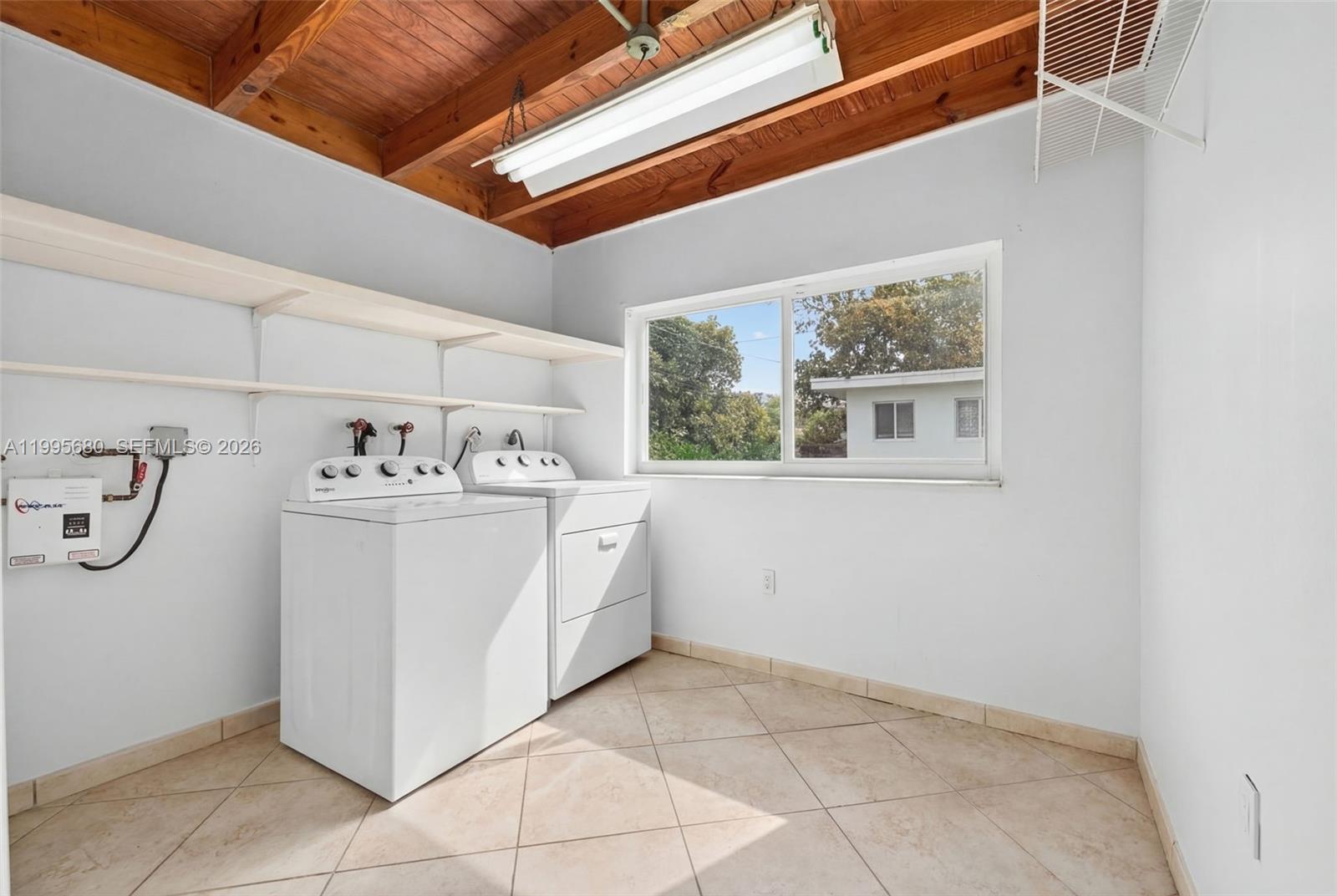 6447 SW 10th St Unit: .