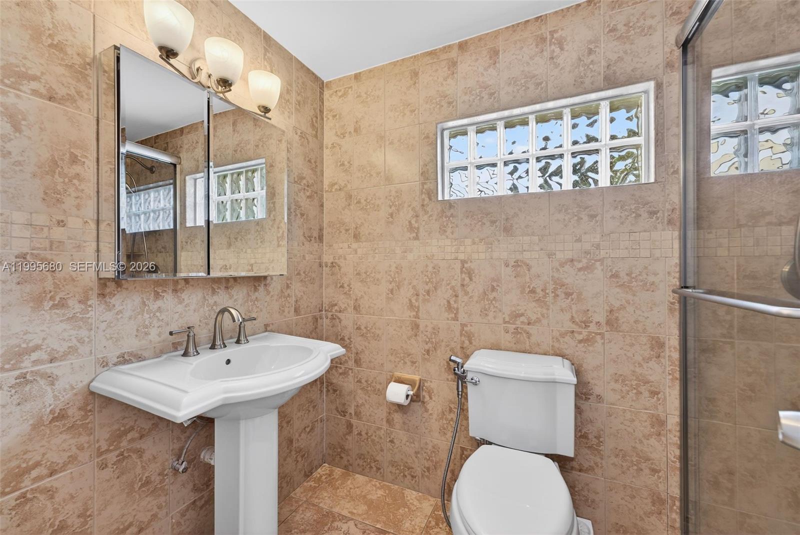 6447 SW 10th St Unit: .