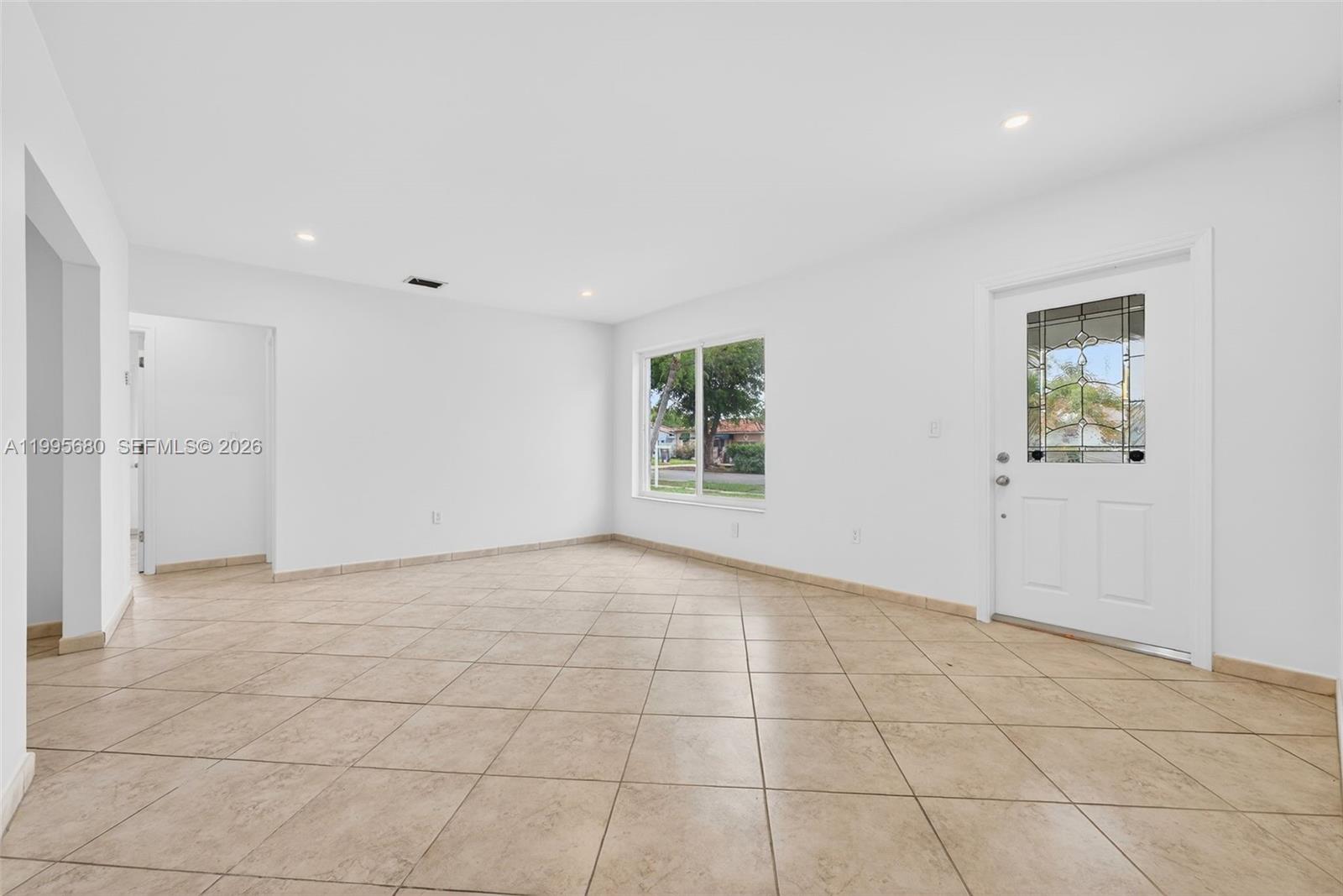 6447 SW 10th St Unit: .