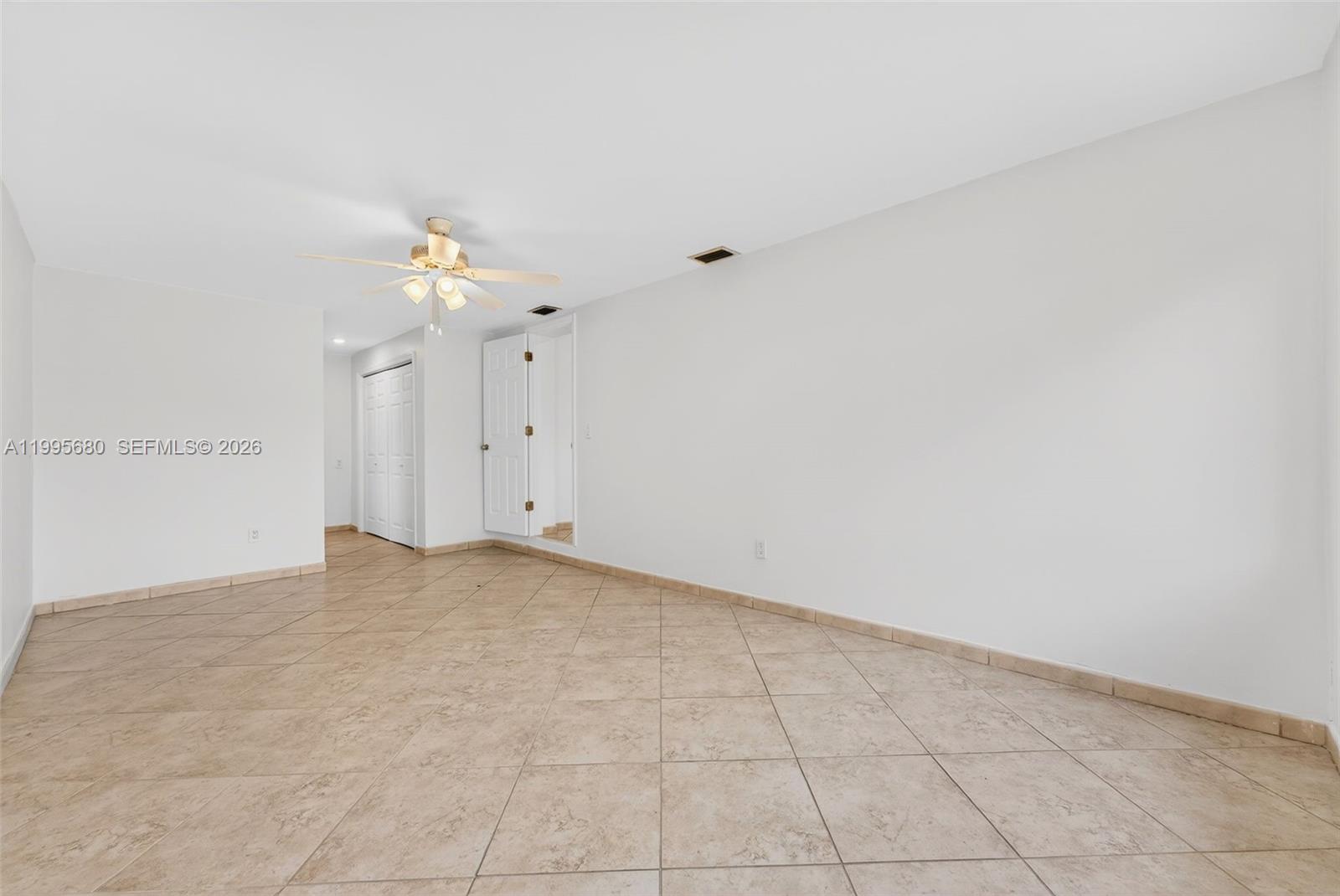 6447 SW 10th St Unit: .
