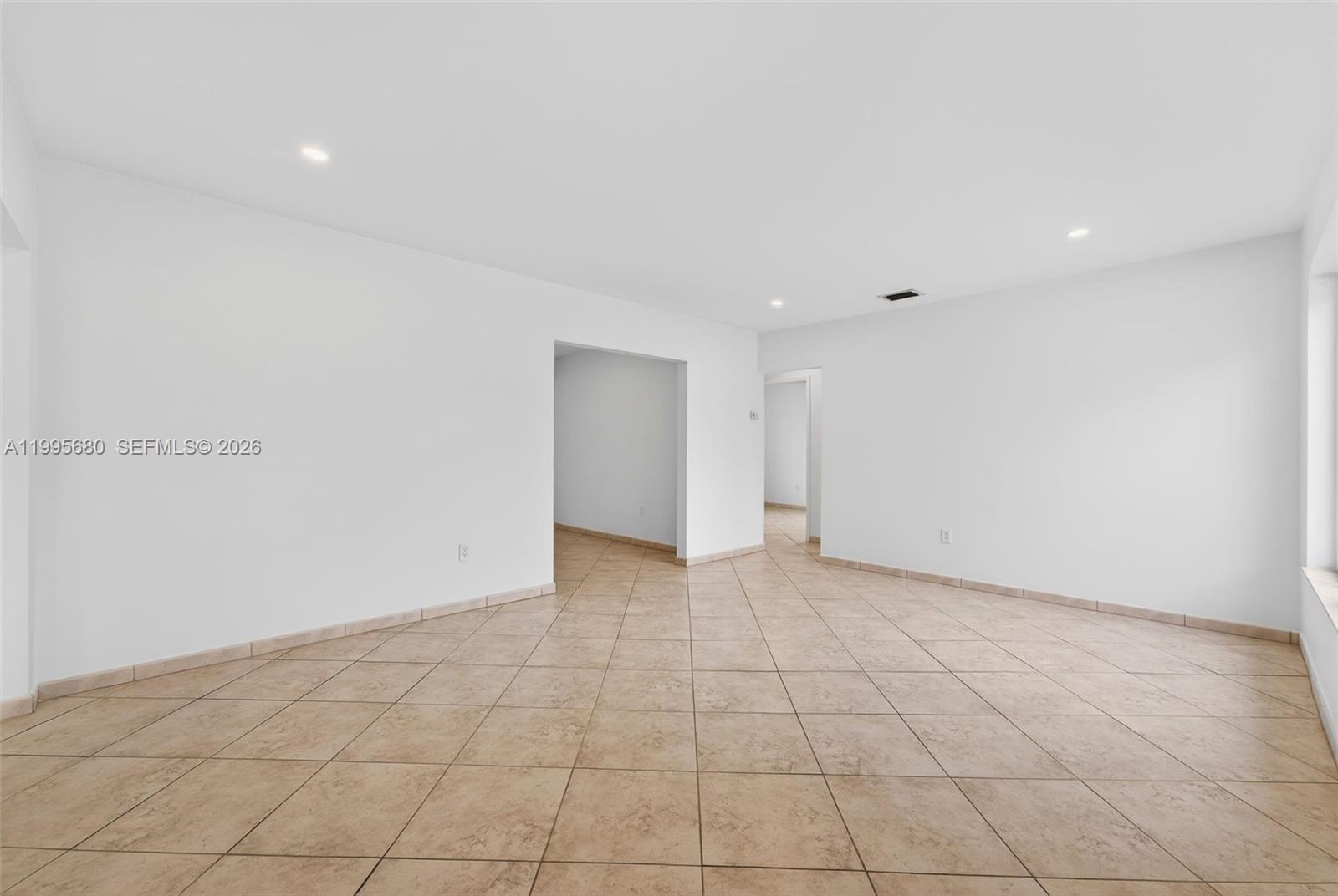 6447 SW 10th St Unit: .