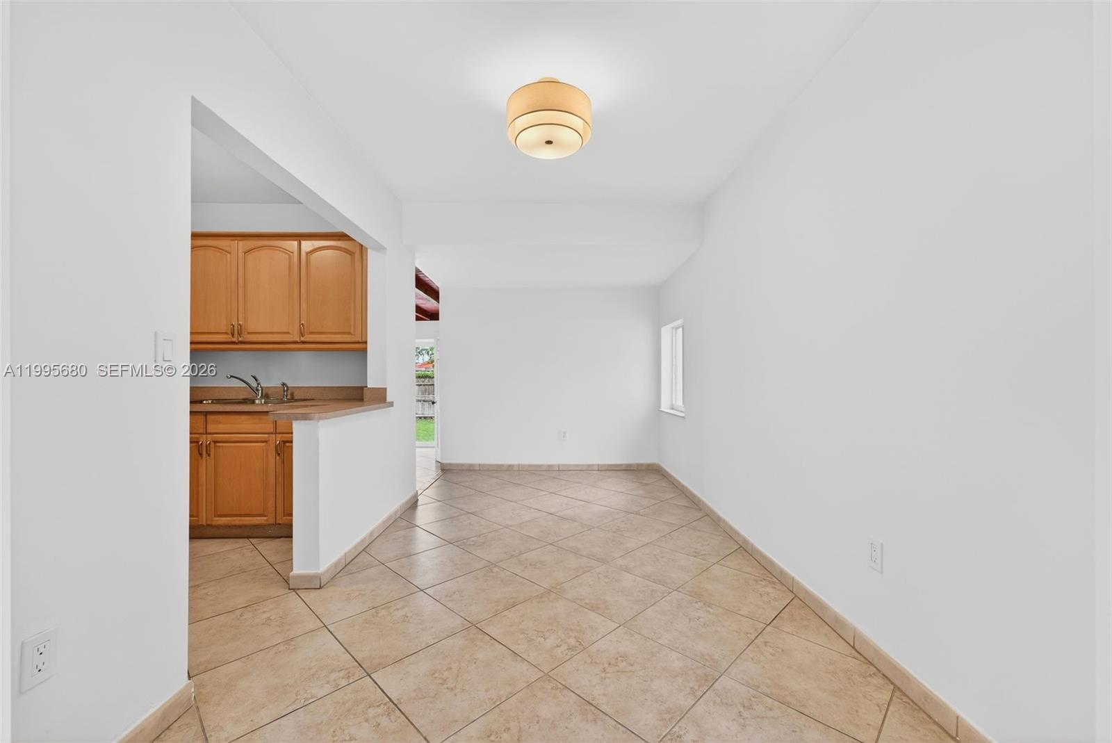 6447 SW 10th St Unit: .