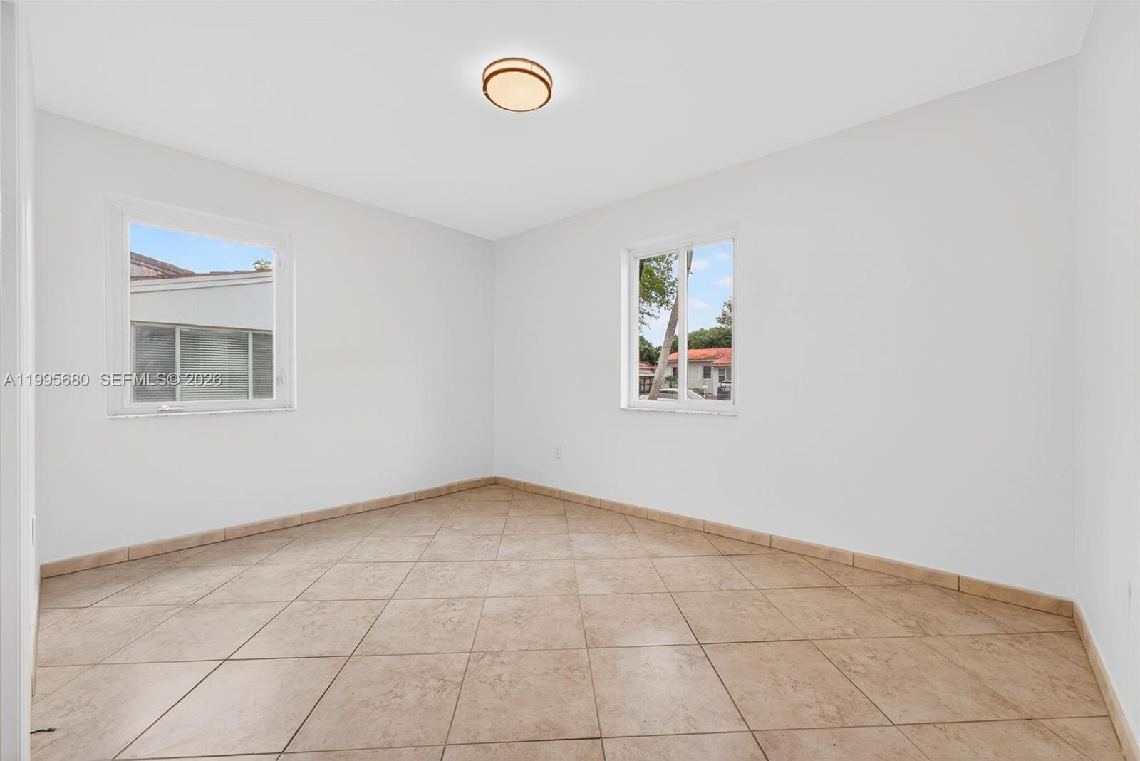 6447 SW 10th St Unit: .