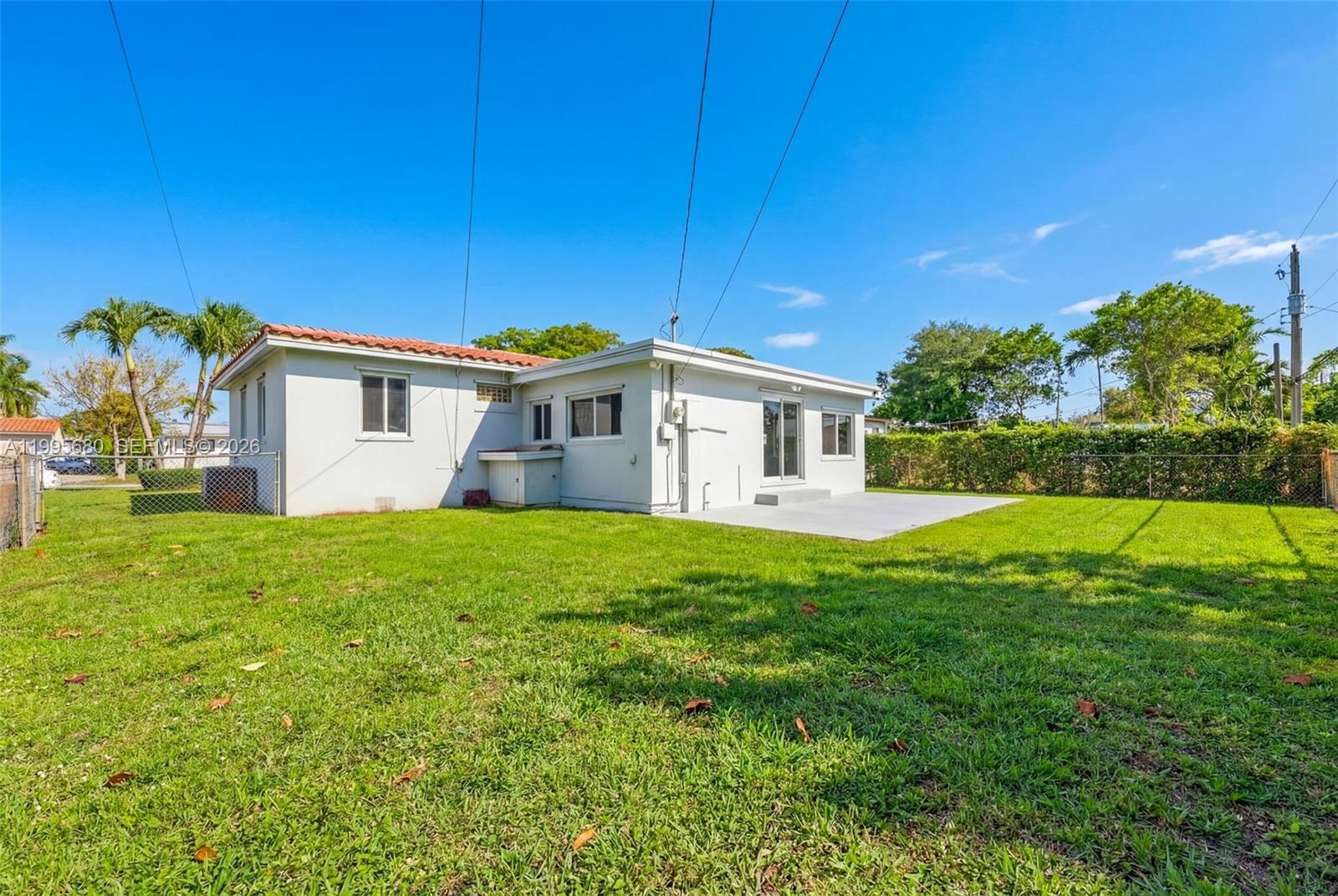 6447 SW 10th St Unit: .