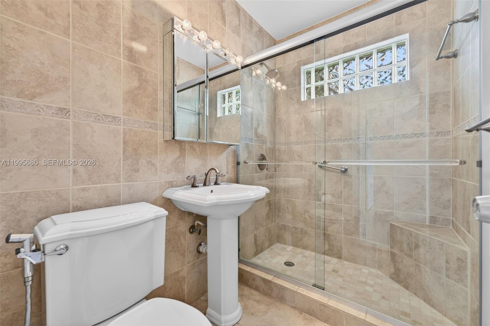 6447 SW 10th St Unit: .