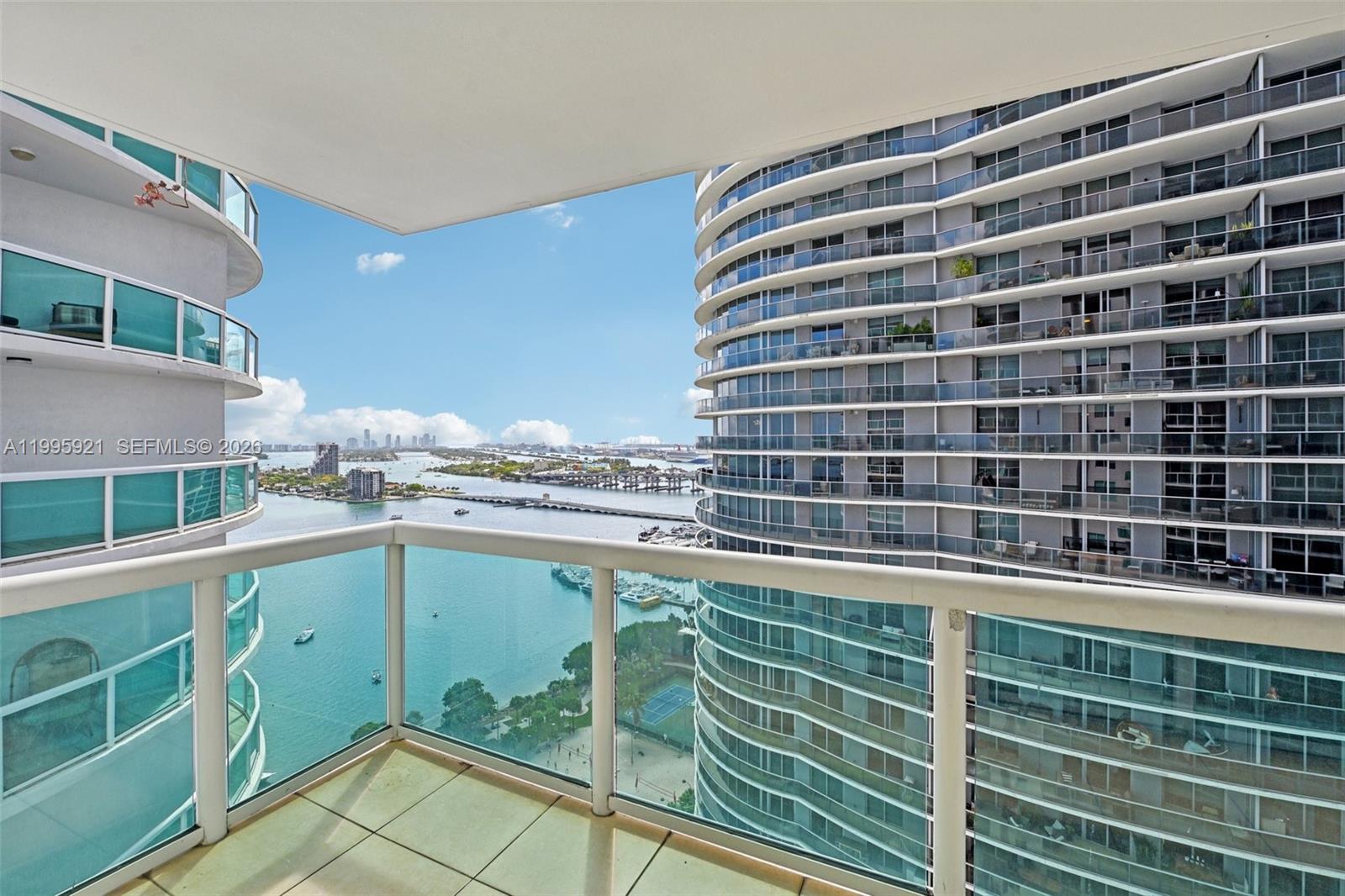 1800 N Bayshore Dr # 2811