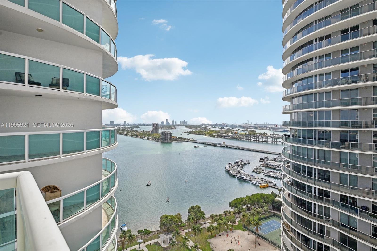 1800 N Bayshore Dr # 2811