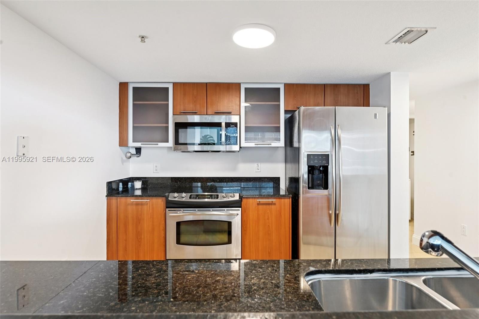 1800 N Bayshore Dr # 2811
