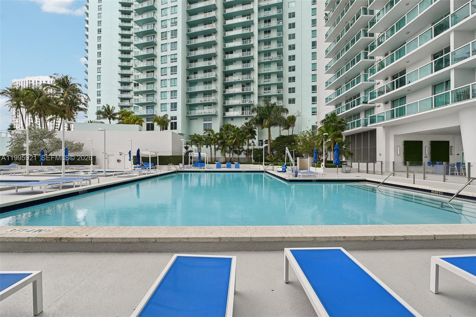 1800 N Bayshore Dr # 2811