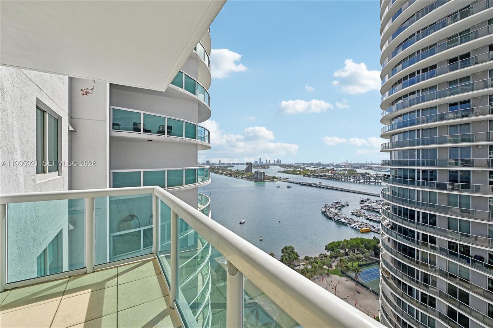 1800 N Bayshore Dr # 2811