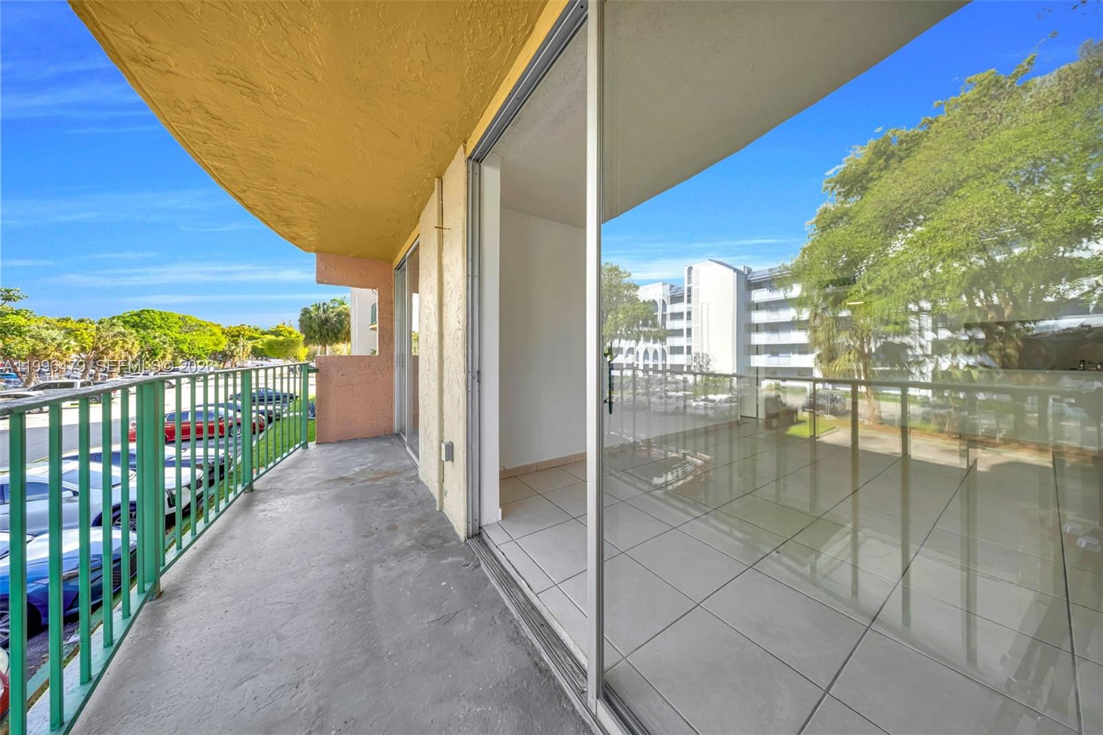 9360 Fontainebleau Blvd # 208