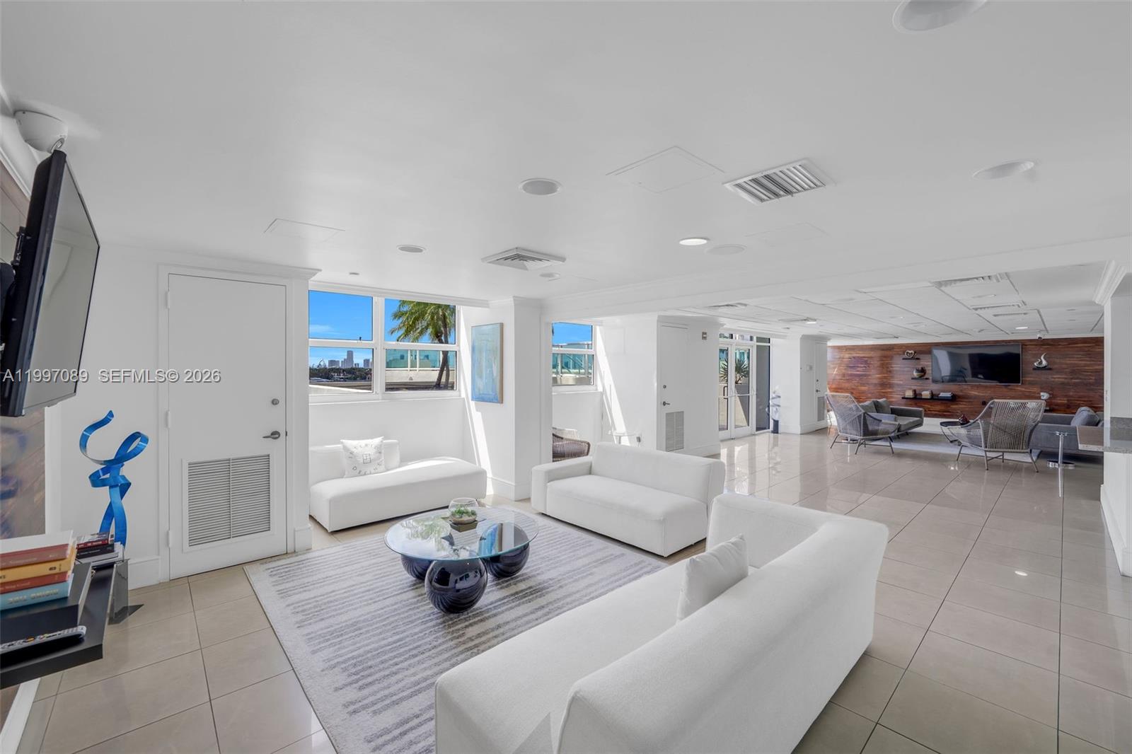 650 West Ave # 1912