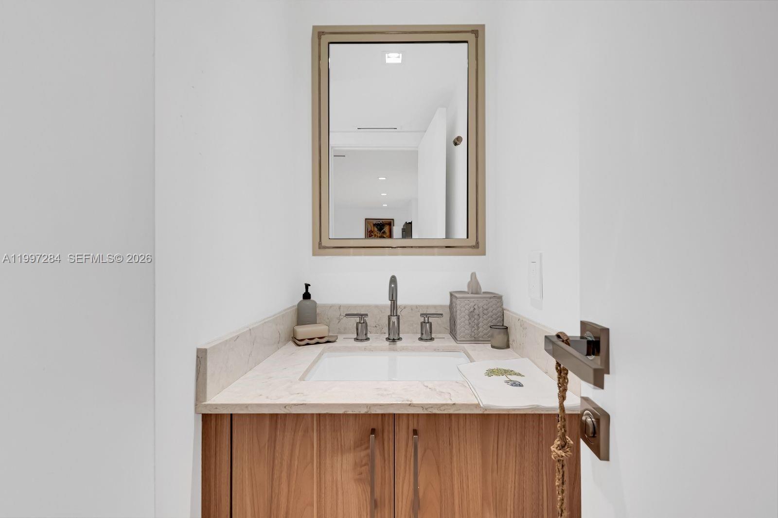 199 Ocean Lane Dr # 602