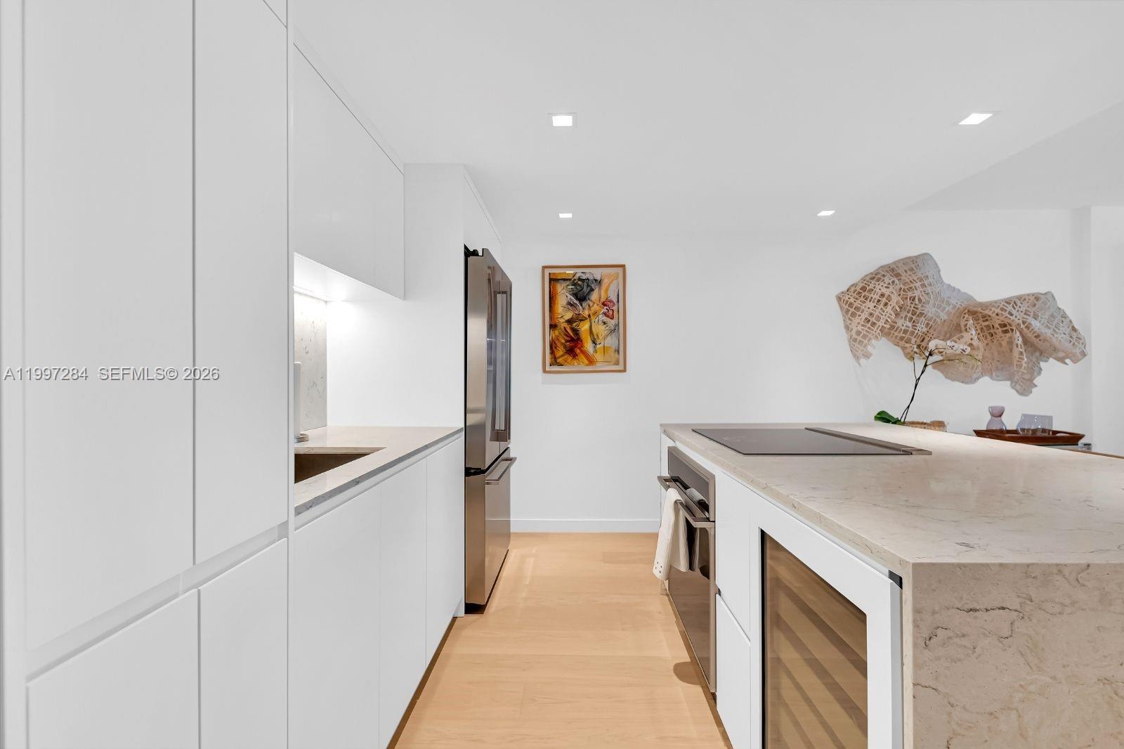 199 Ocean Lane Dr # 602