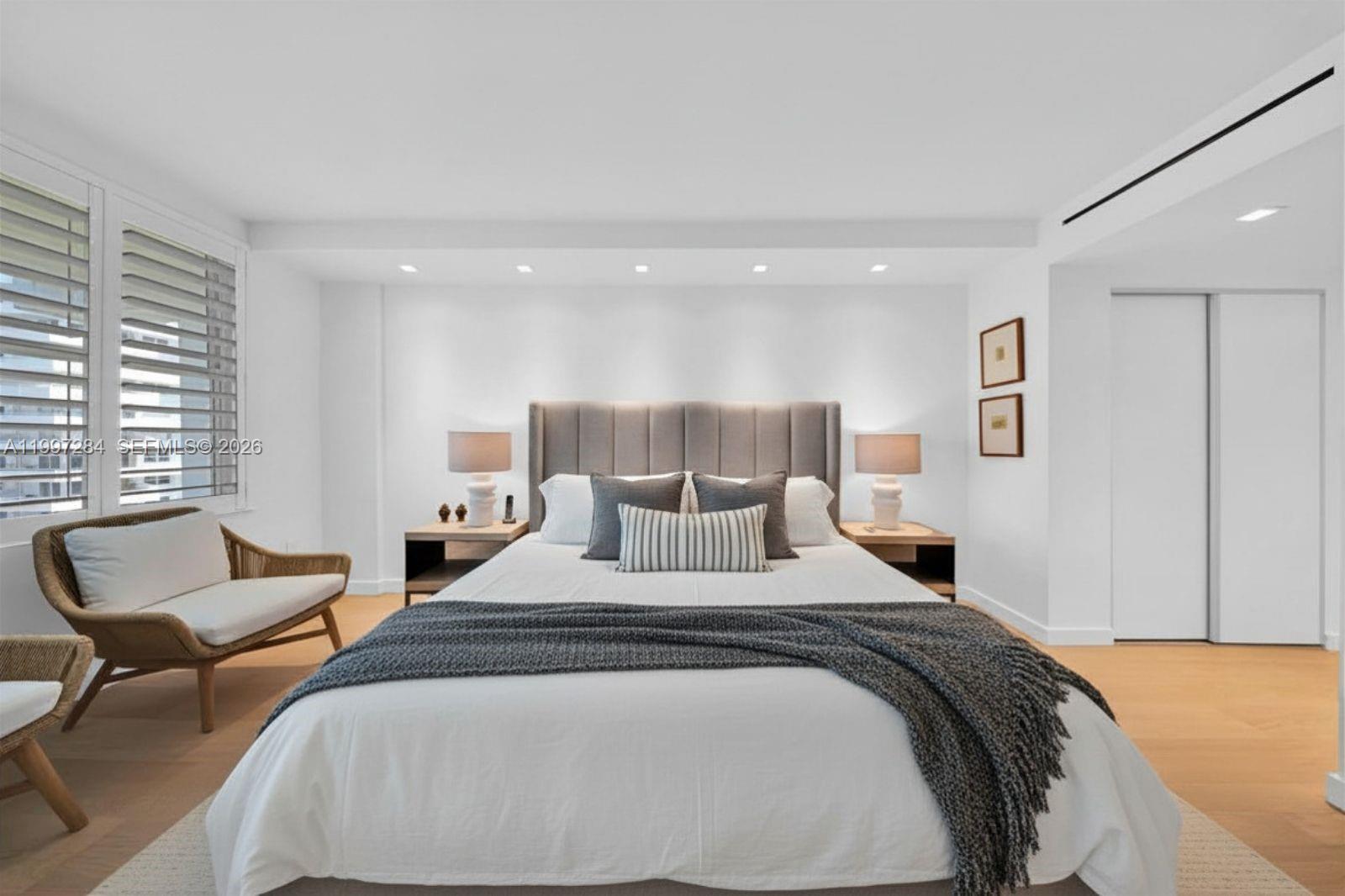 199 Ocean Lane Dr # 602