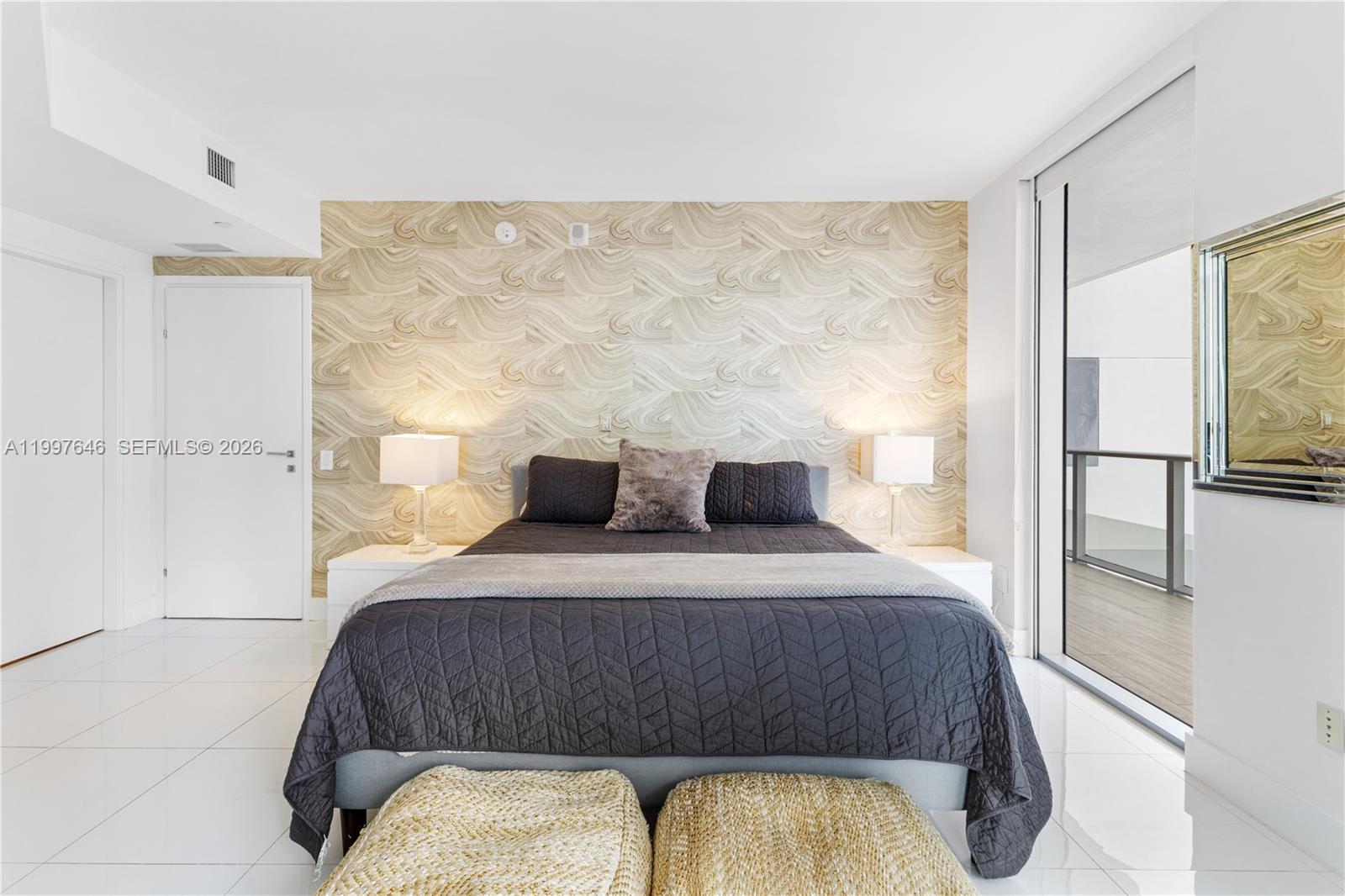 1300 Brickell Bay Dr # 1010