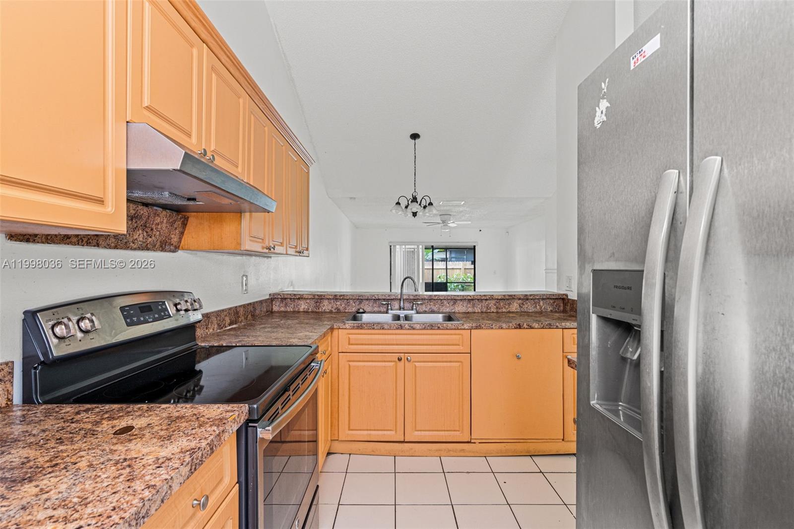 6916 SW 37th St # C Unit: 1-C