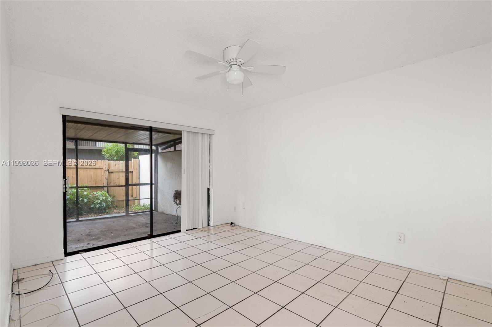 6916 SW 37th St # C Unit: 1-C