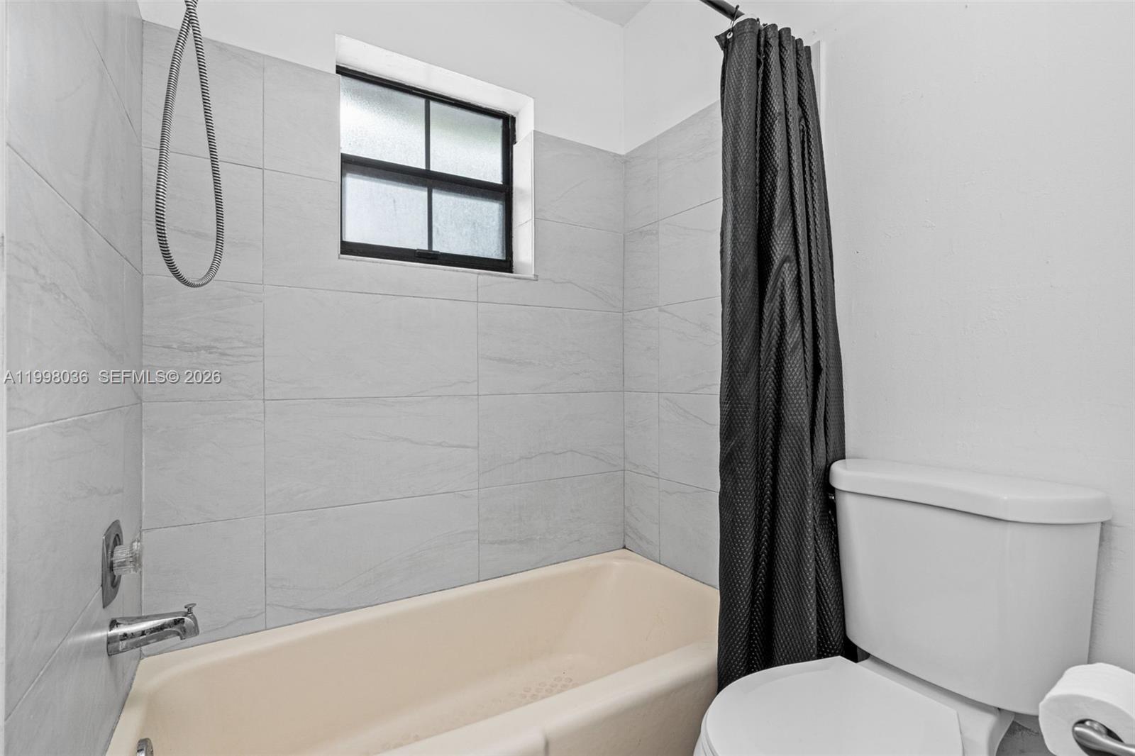 6916 SW 37th St # C Unit: 1-C