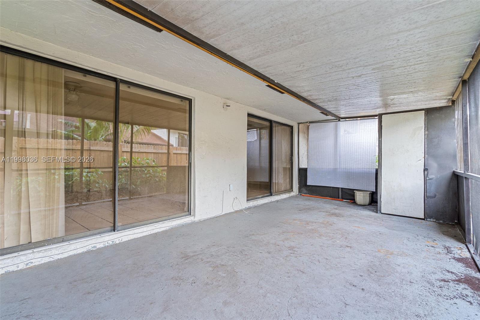 6916 SW 37th St # C Unit: 1-C