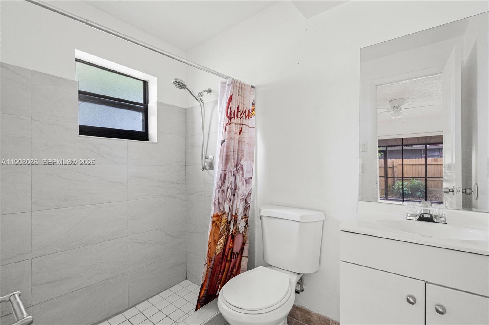 6916 SW 37th St # C Unit: 1-C