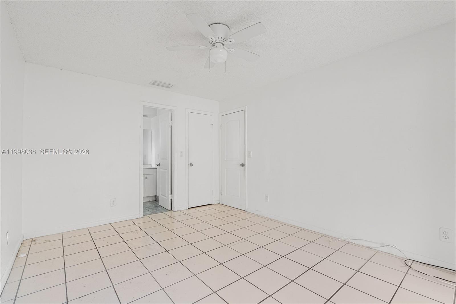 6916 SW 37th St # C Unit: 1-C