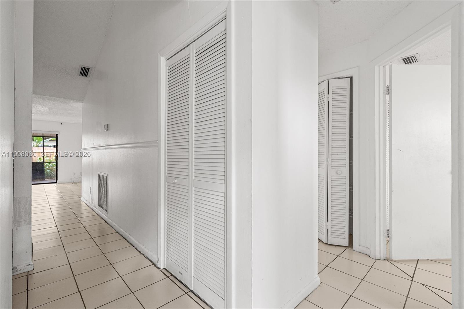 6916 SW 37th St # C Unit: 1-C