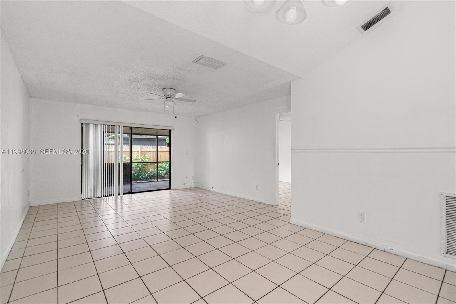 6916 SW 37th St # C Unit: 1-C