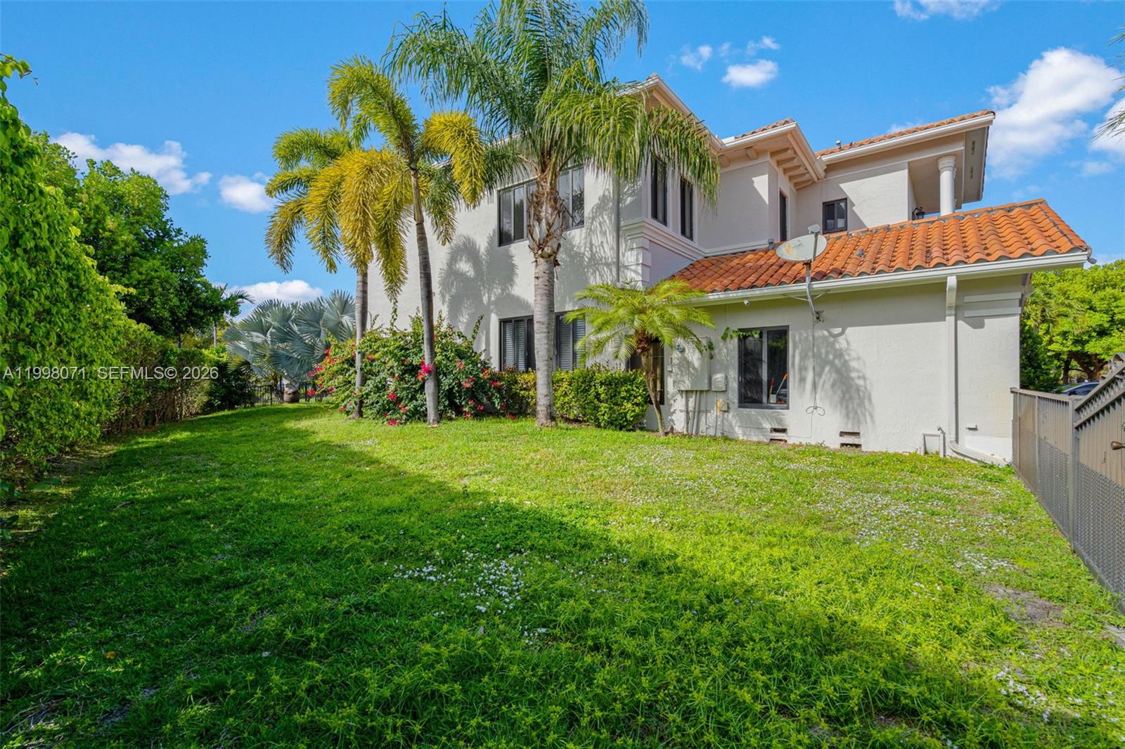 7613 SW 188th Ter