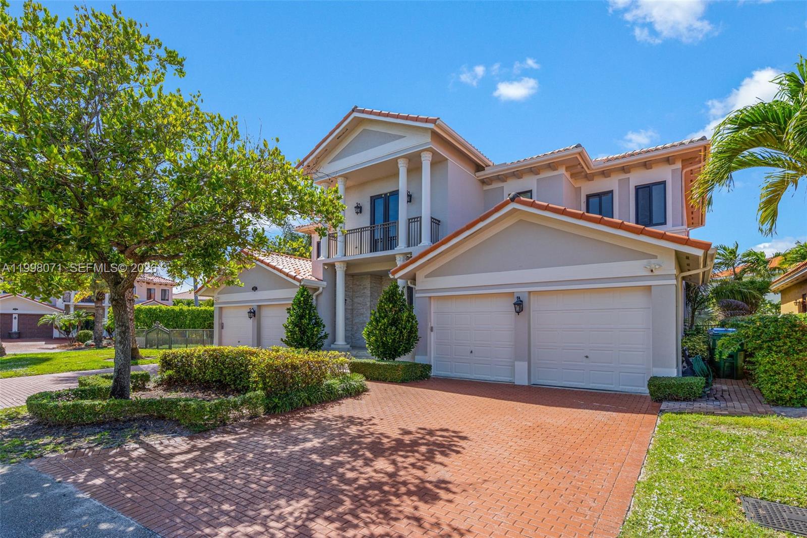 7613 SW 188th Ter