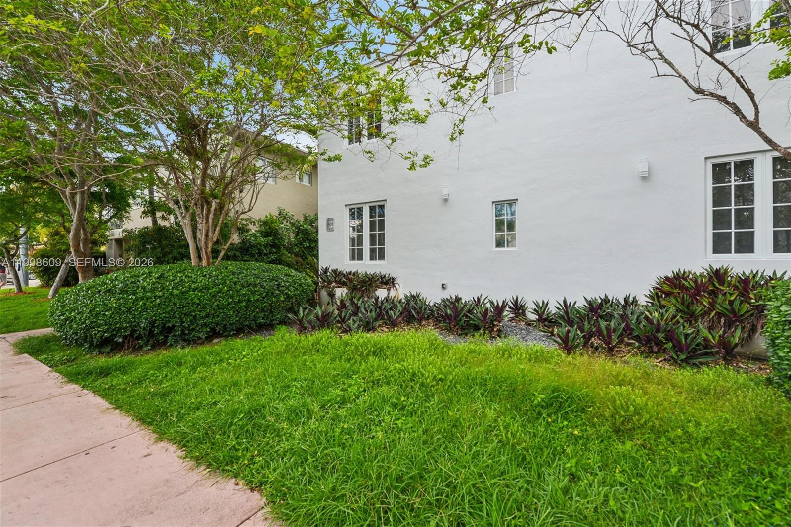 1510 Meridian Ave # 12