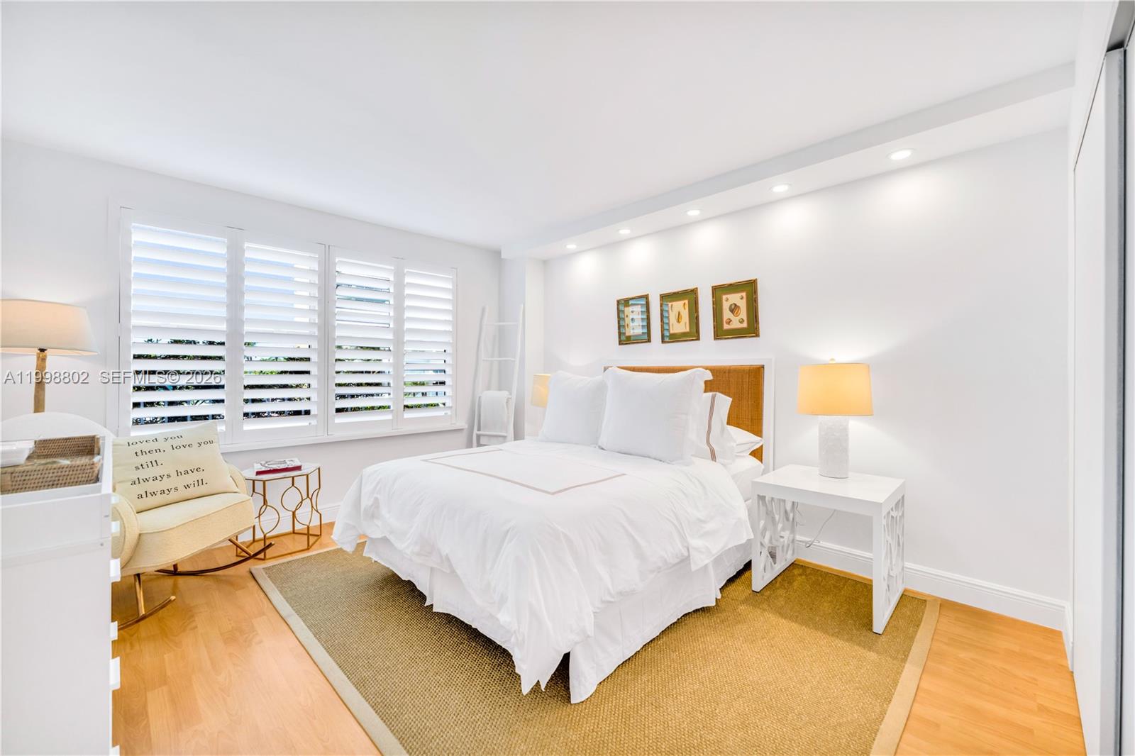 199 Ocean Lane Dr # 306