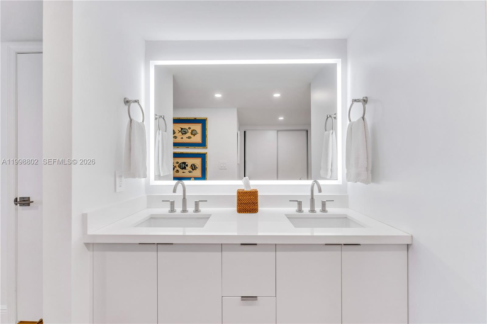 199 Ocean Lane Dr # 306