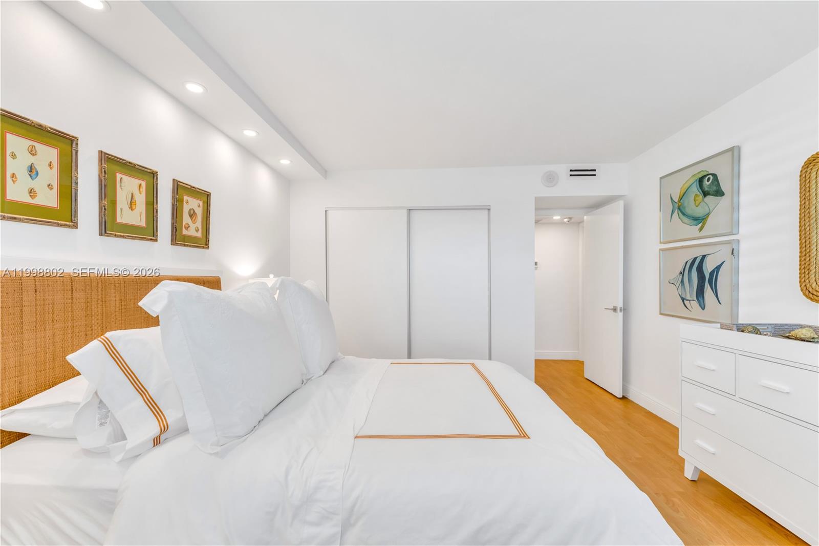 199 Ocean Lane Dr # 306