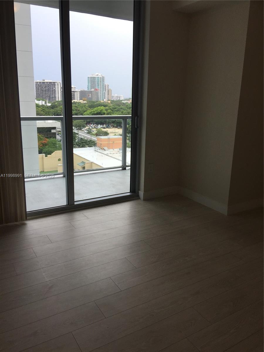 79 SW 12th St Unit: 1406-S