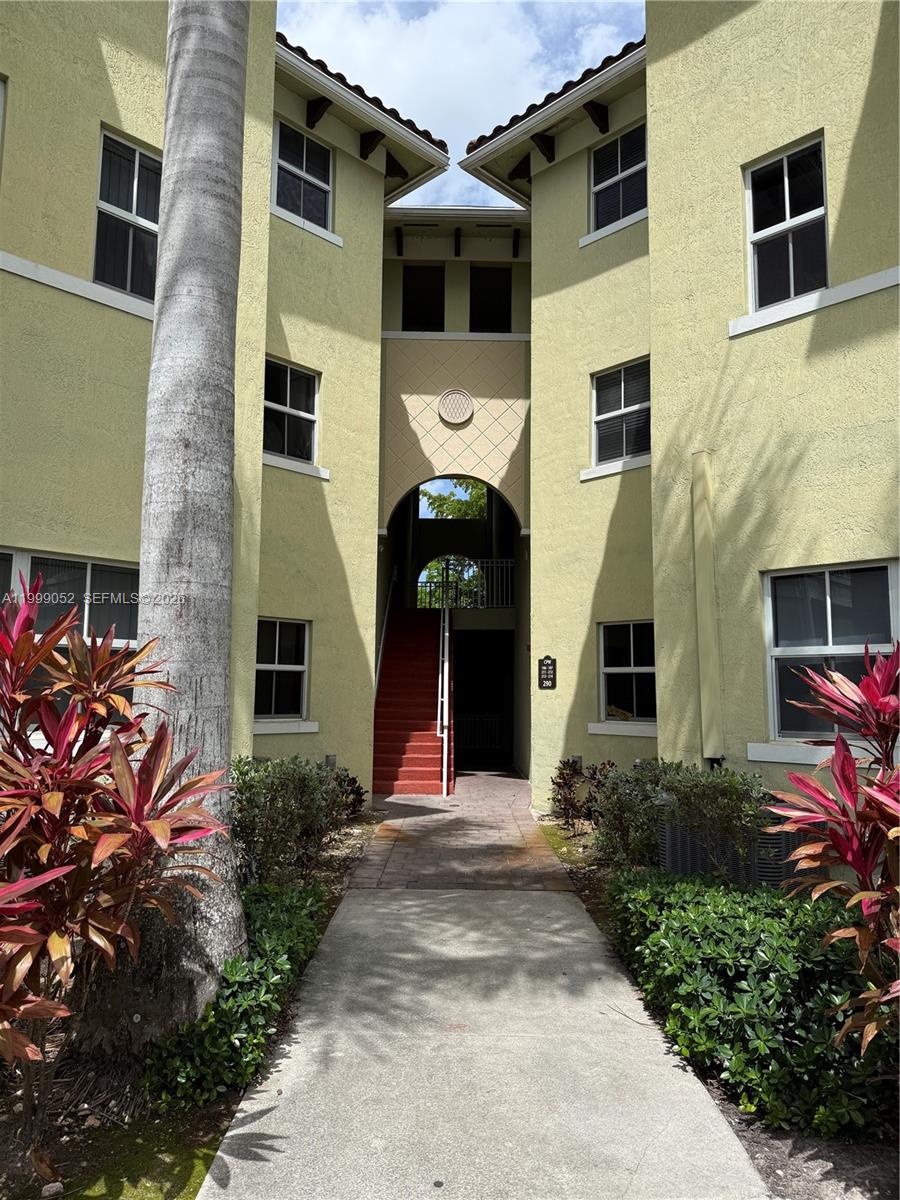 290 NW 109th Ave # 107