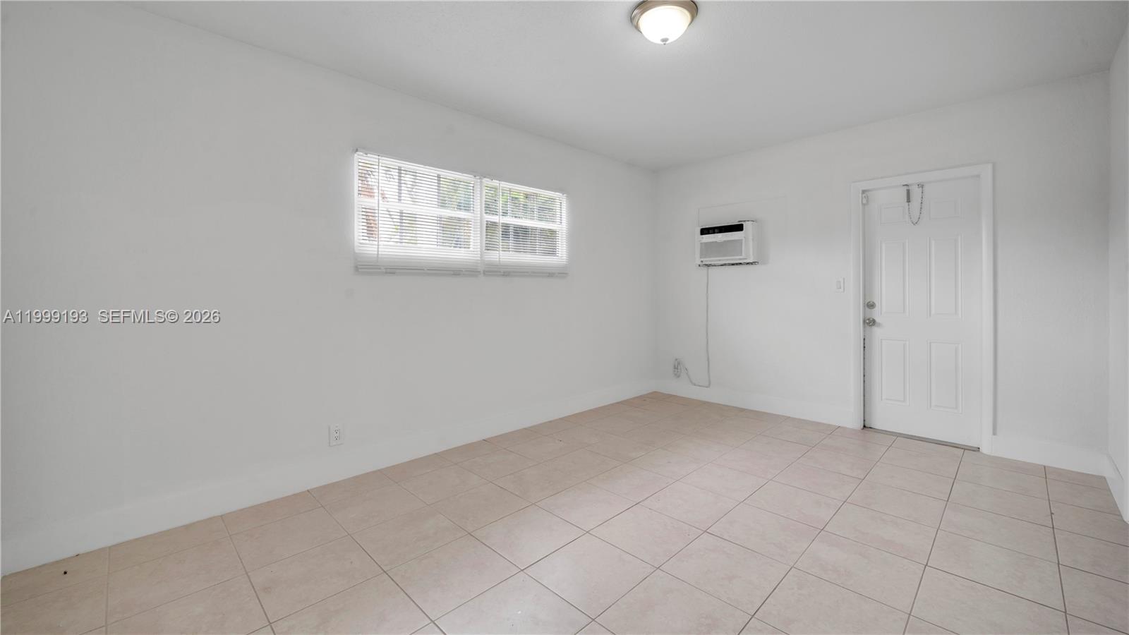 1501 SW 21st St # 2 Unit: 1-2