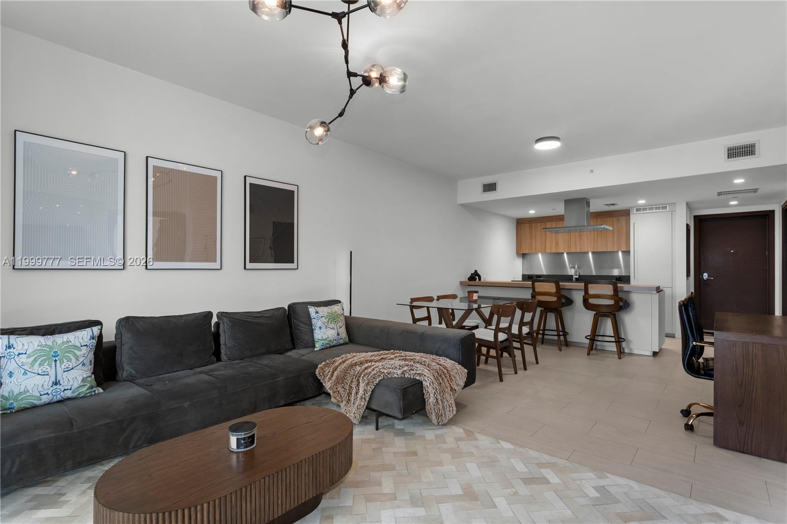 1000 Brickell Plz # 2003