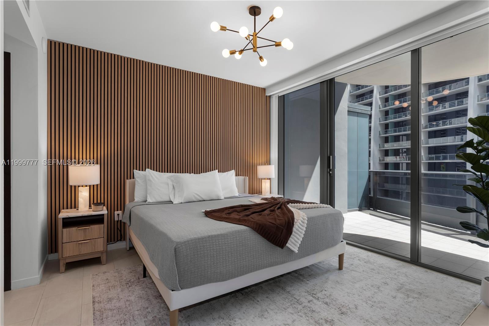 1000 Brickell Plz # 2003
