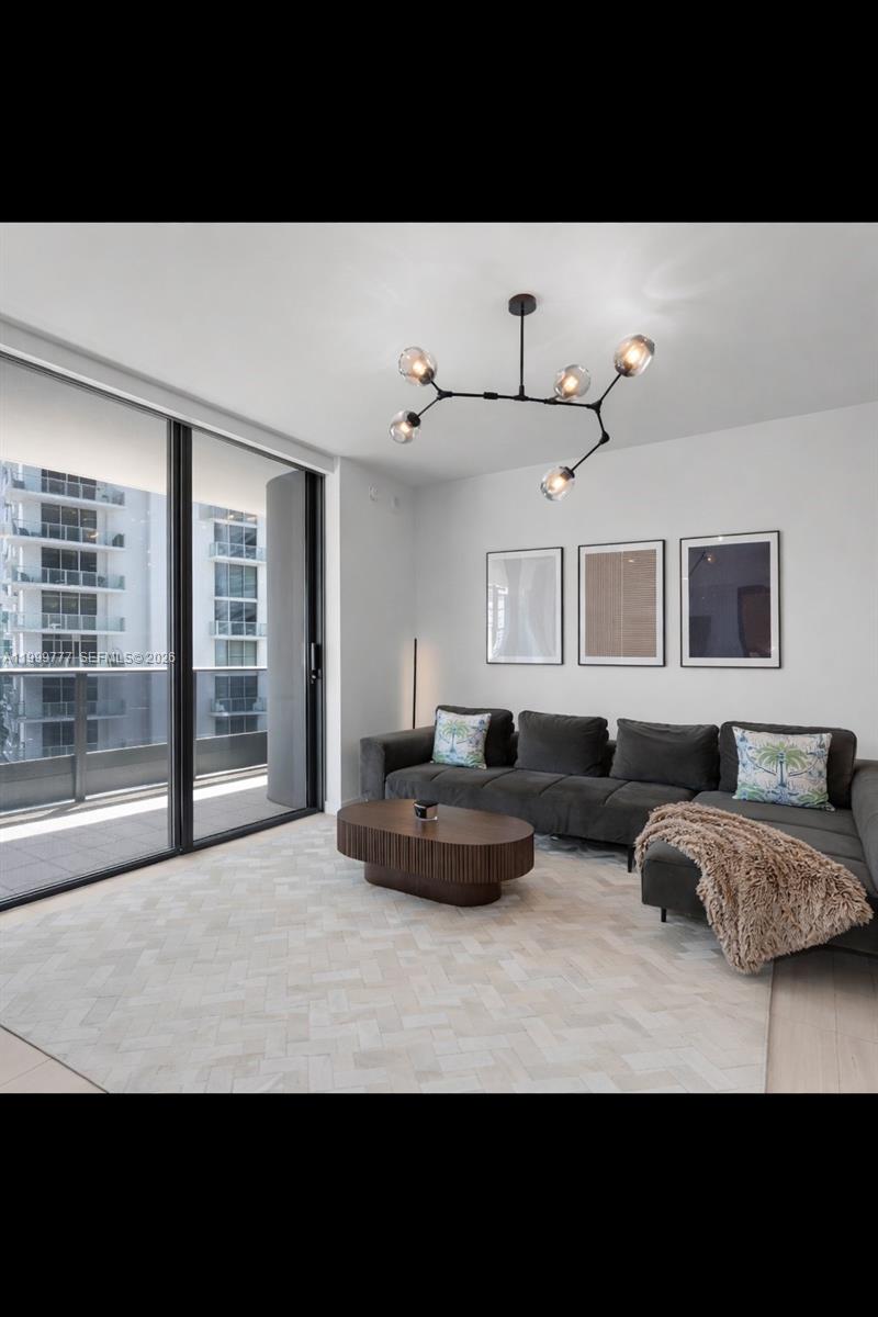 1000 Brickell Plz # 2003
