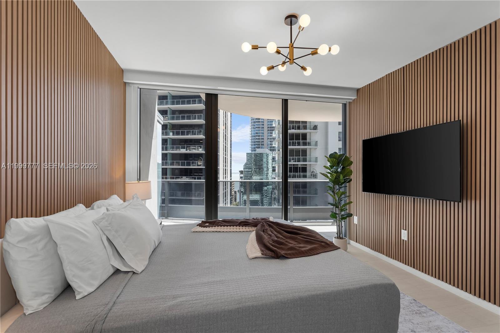 1000 Brickell Plz # 2003
