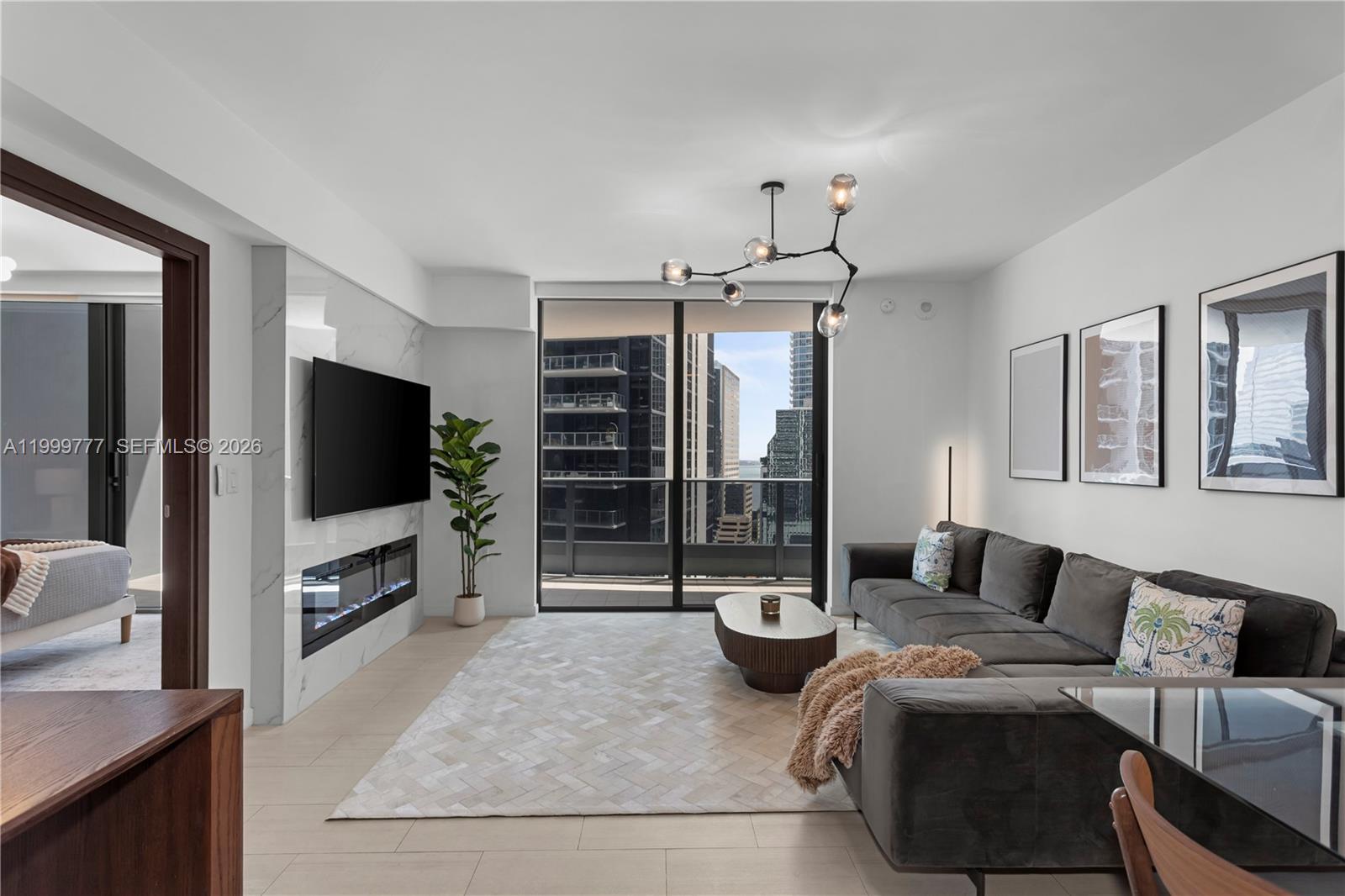 1000 Brickell Plz # 2003