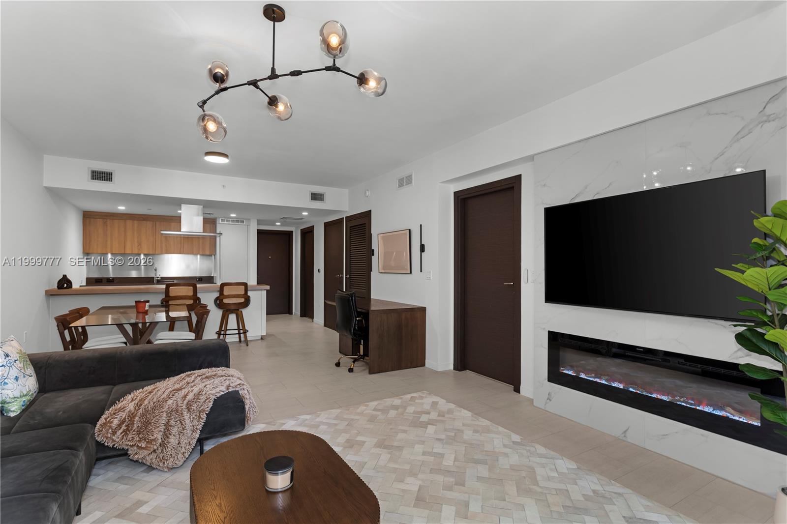1000 Brickell Plz # 2003