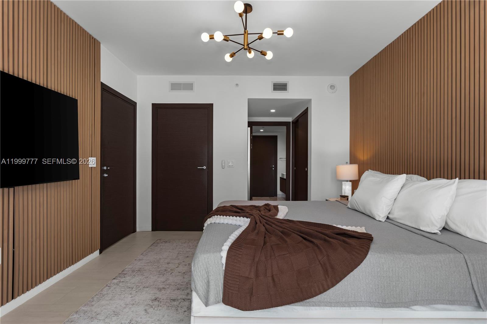 1000 Brickell Plz # 2003