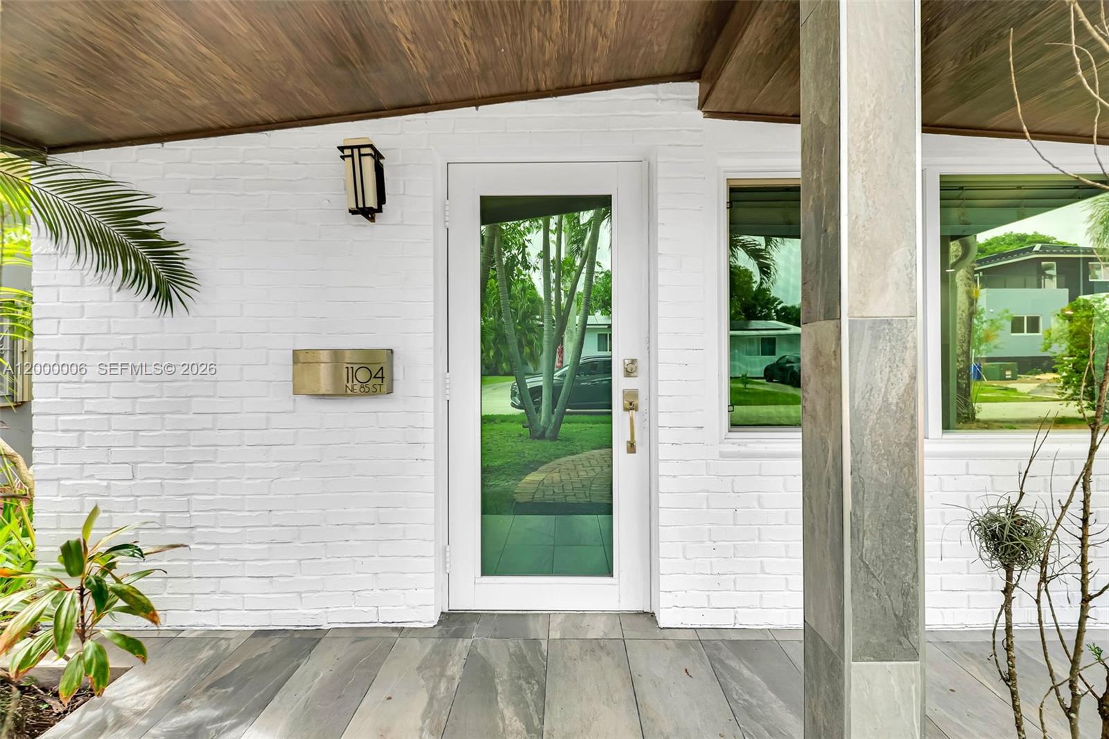 1104 NE 85th St