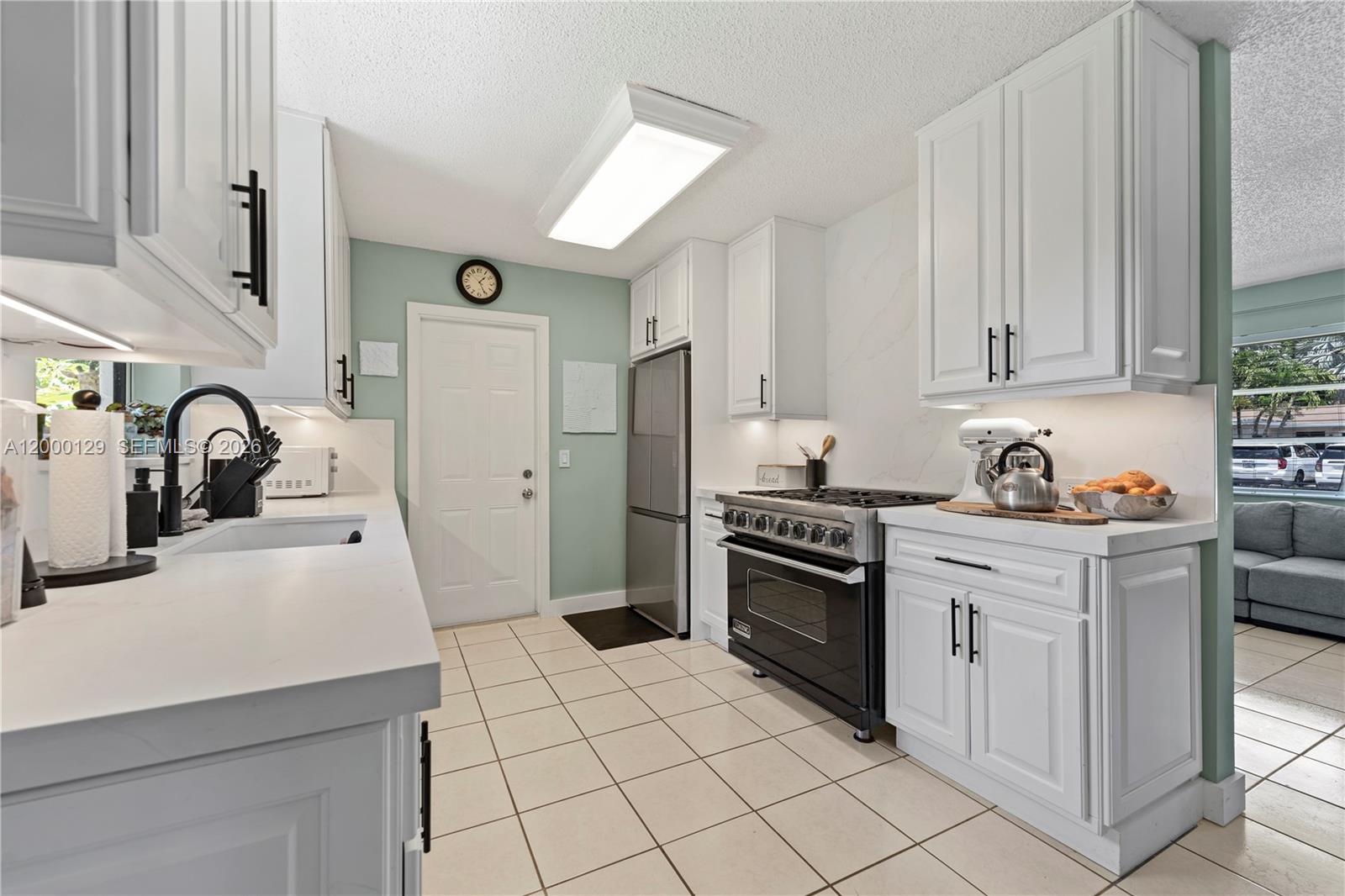 11740 NW 33rd St