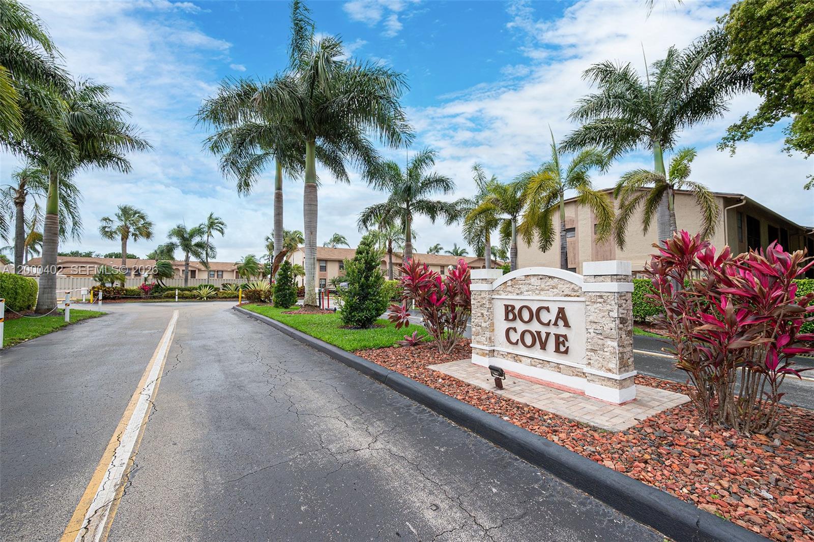 9449 Boca Cove Cir # 911