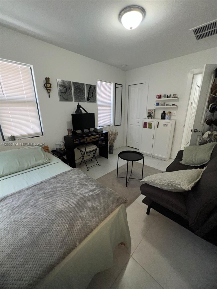 2954 NW 57th St # 2954