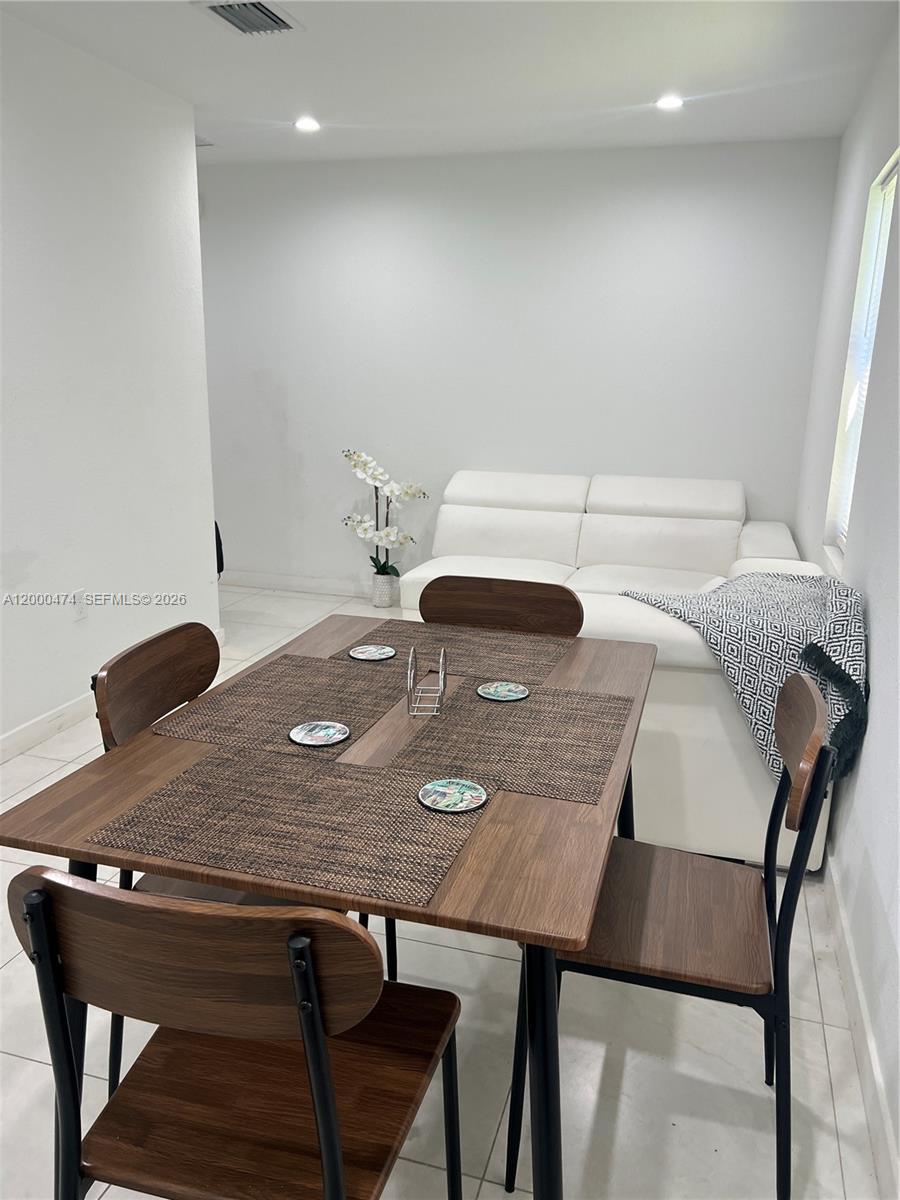 2954 NW 57th St # 2954